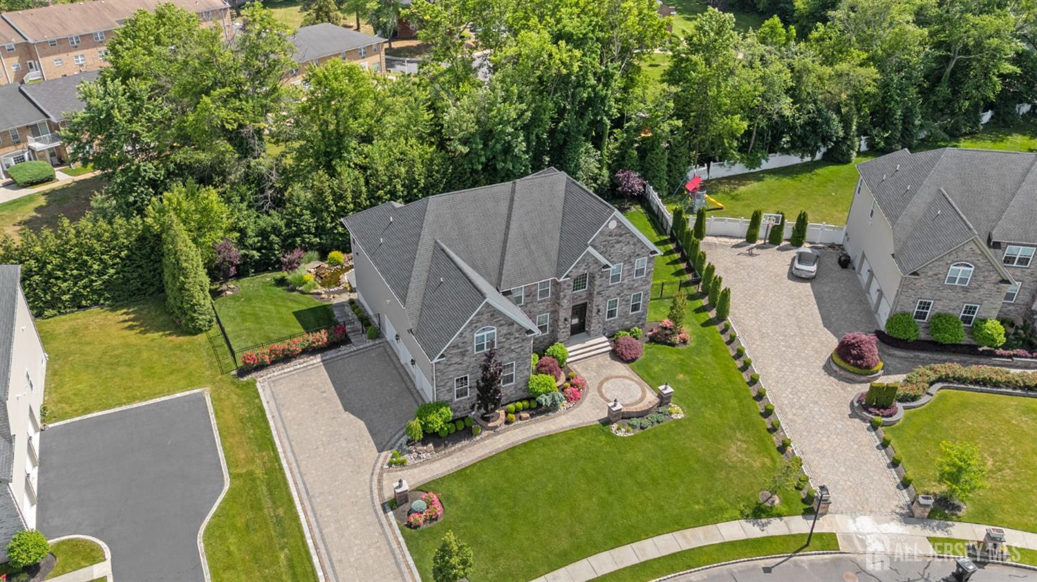 9 Gatarz Court East Brunswick NJ 08816
