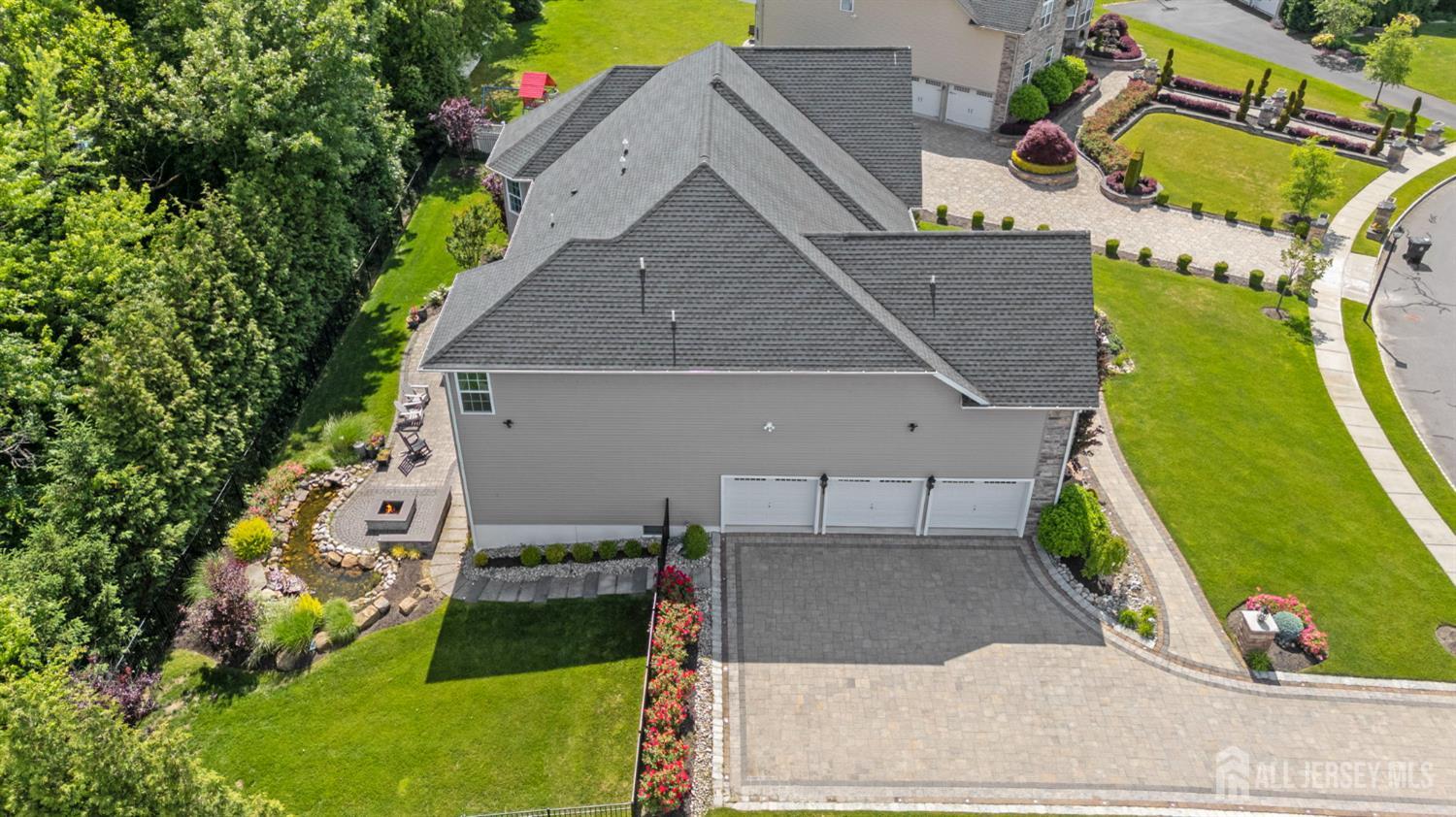 9 Gatarz Court East Brunswick NJ 08816