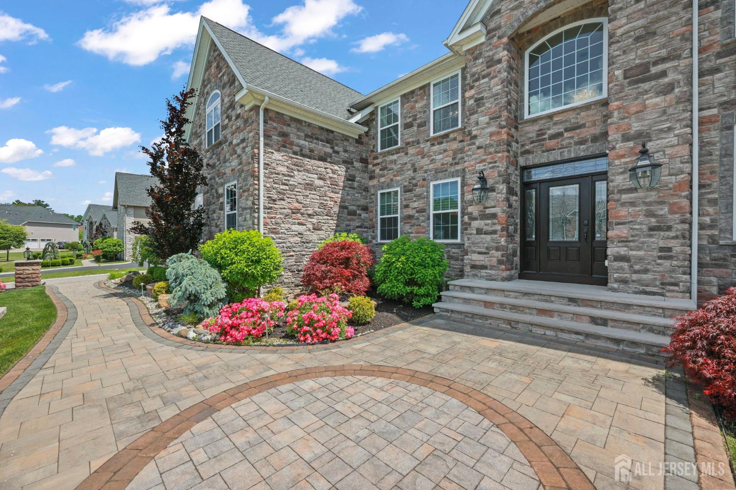 9 Gatarz Court East Brunswick NJ 08816