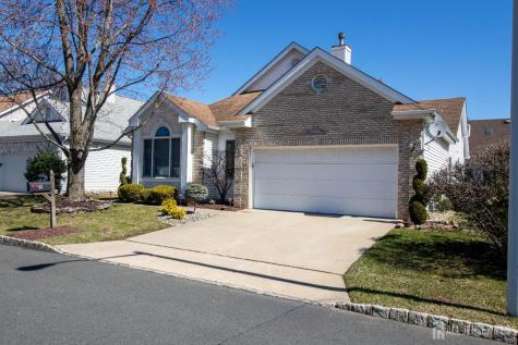 9 Brighton Court Monroe NJ 08831