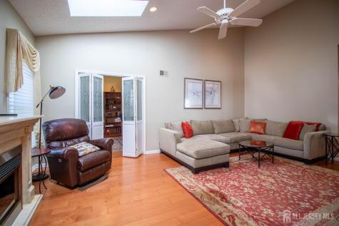 9 Brighton Court Monroe NJ 08831