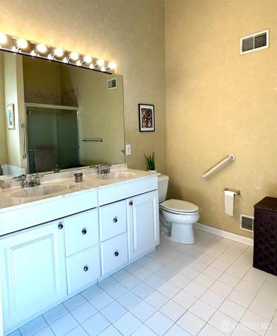 9 Brighton Court Monroe NJ 08831