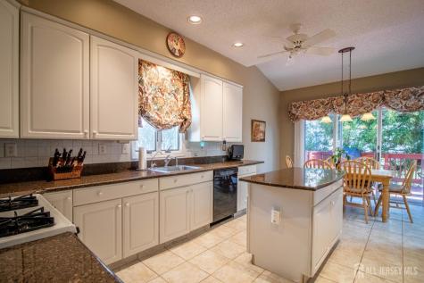9 Brighton Court Monroe NJ 08831