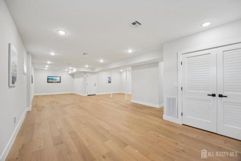 75 Jefferson Boulevard Edison NJ 08817