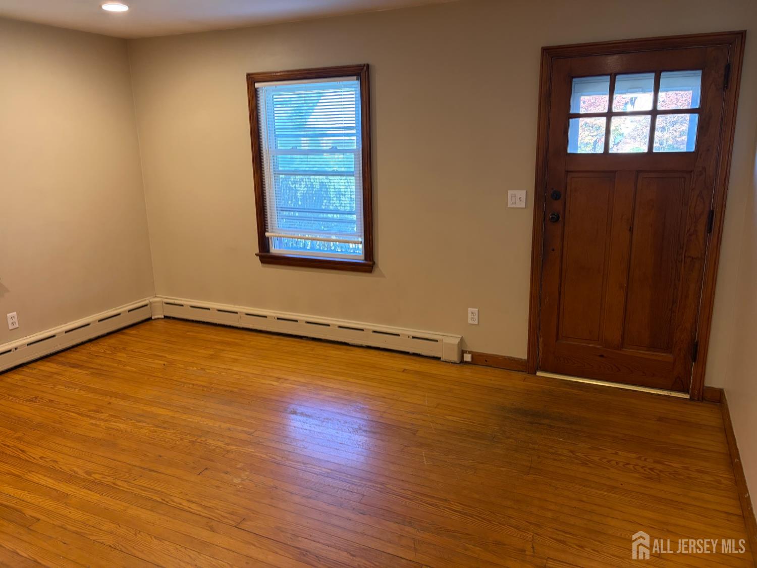 116 Giles Avenue Middlesex NJ 08846