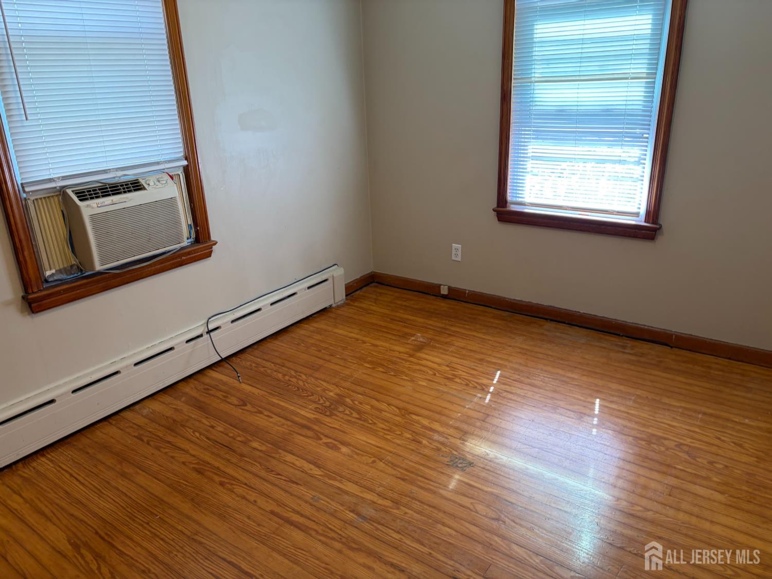 116 Giles Avenue Middlesex NJ 08846