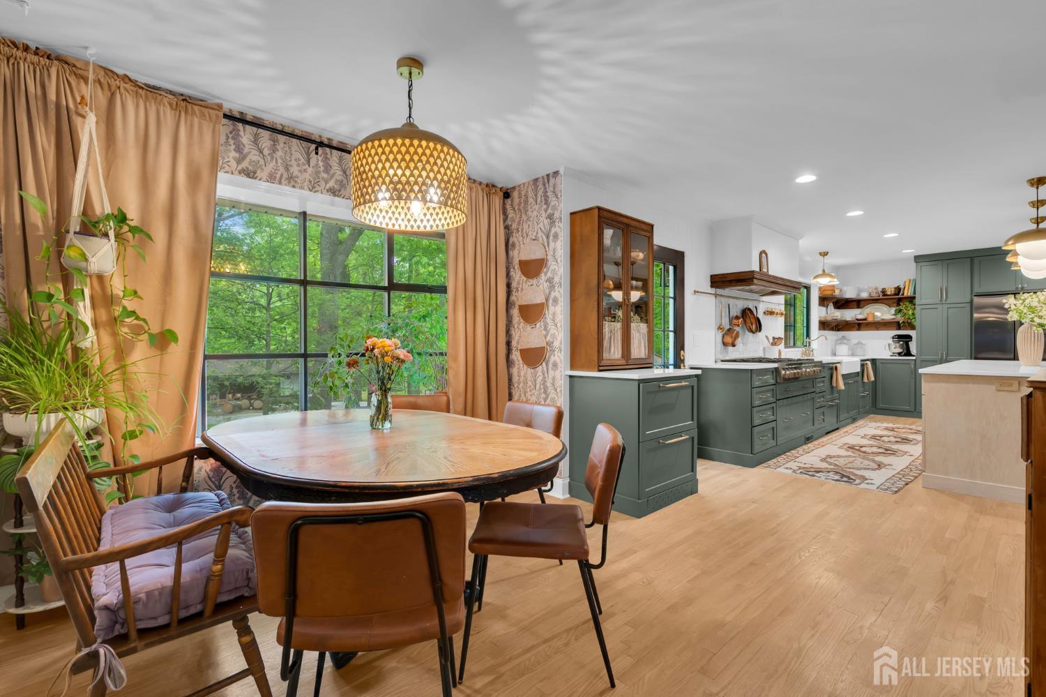 52 Eileen Way Edison NJ 08837