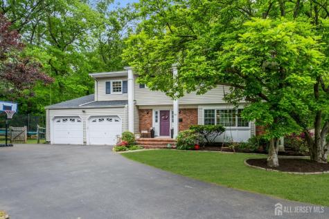 52 Eileen Way Edison NJ 08837