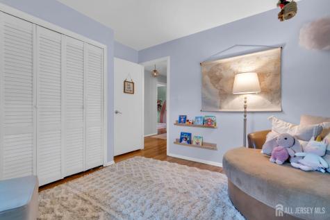 52 Eileen Way Edison NJ 08837