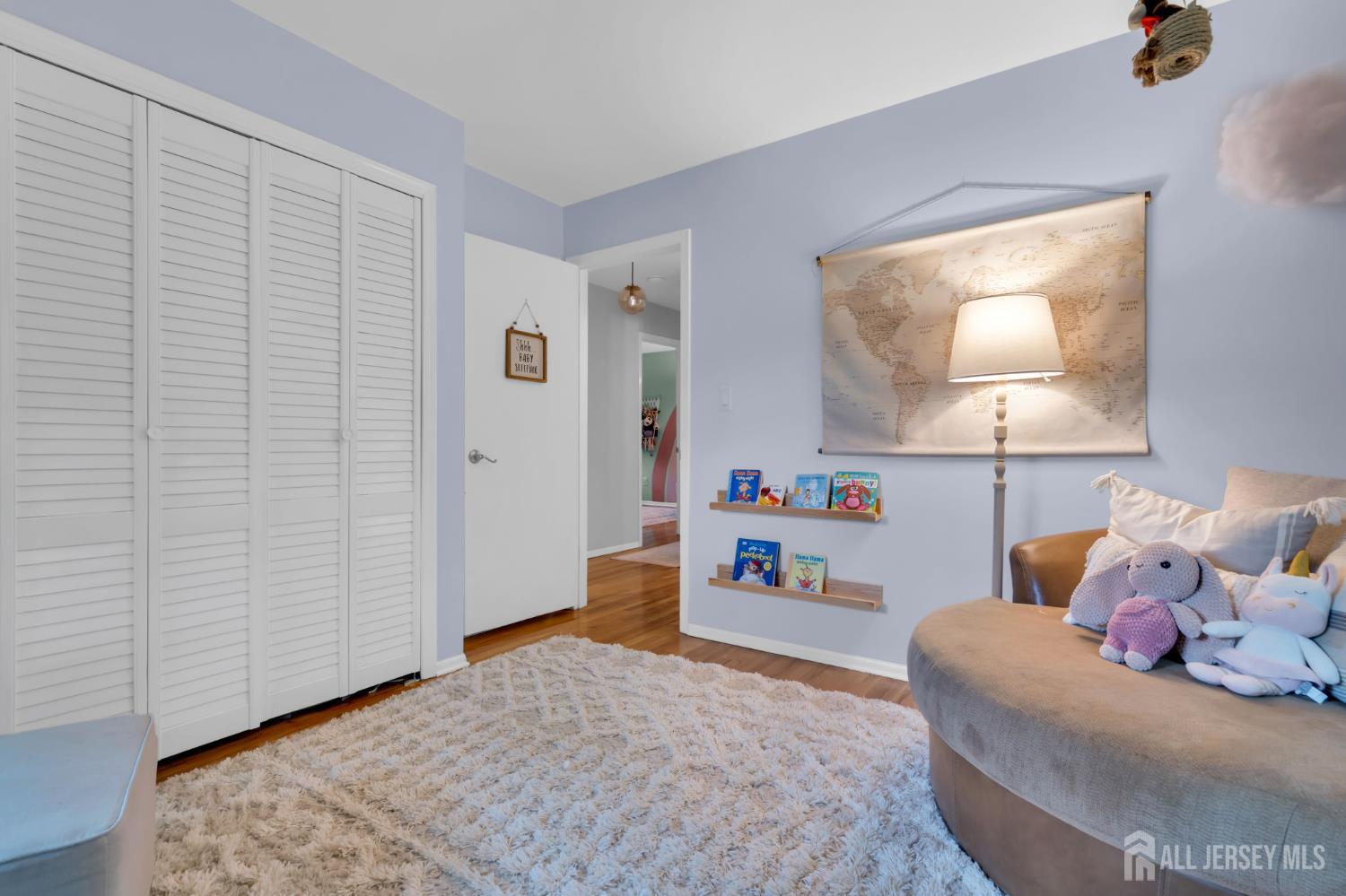 52 Eileen Way Edison NJ 08837