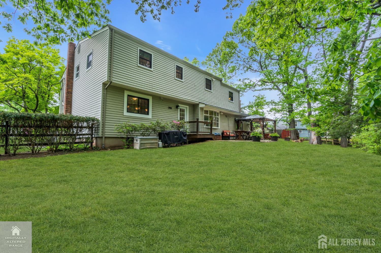 52 Eileen Way Edison NJ 08837