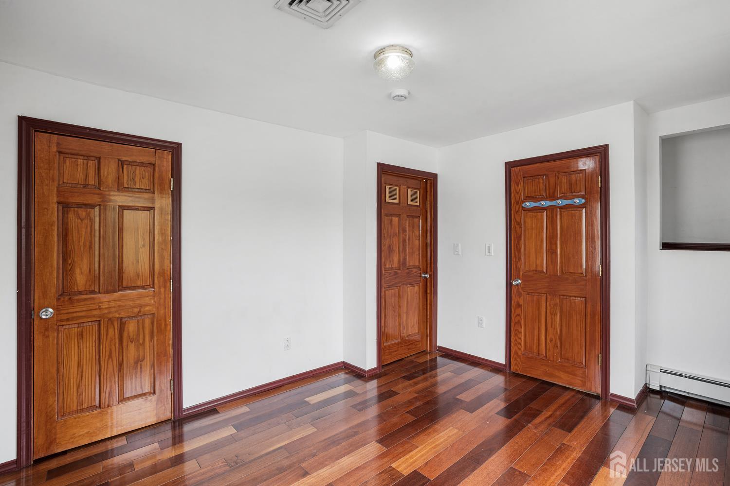 230 Mcfarlane Road Colonia NJ 07067