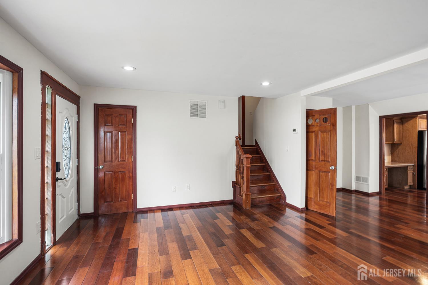 230 Mcfarlane Road Colonia NJ 07067