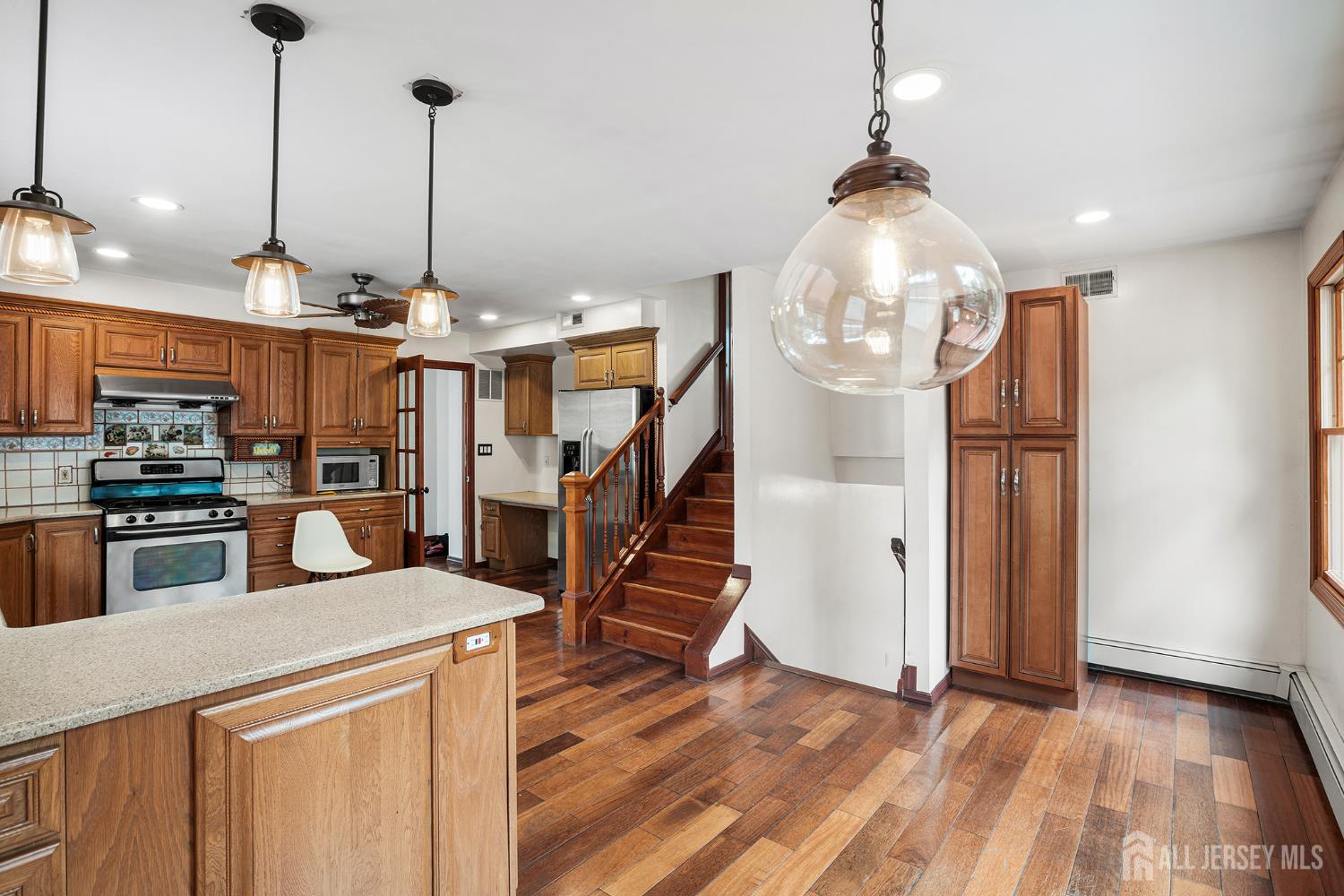230 Mcfarlane Road Colonia NJ 07067