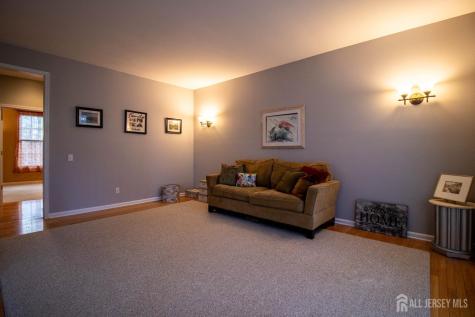 34 Equestrian Way Monroe NJ 08831