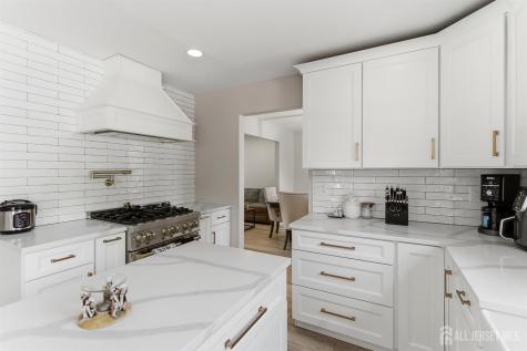 374 Mounts Mills Road Monroe NJ 08831