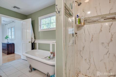 21 Thomas Street Metuchen NJ 08840