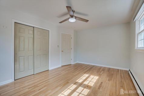 21 Thomas Street Metuchen NJ 08840