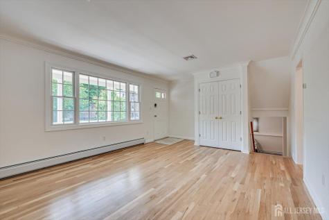 21 Thomas Street Metuchen NJ 08840