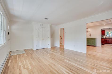 21 Thomas Street Metuchen NJ 08840