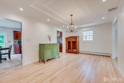 21 Thomas Street Metuchen NJ 08840