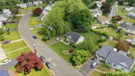 20 Fairfield Road East Brunswick NJ 08816