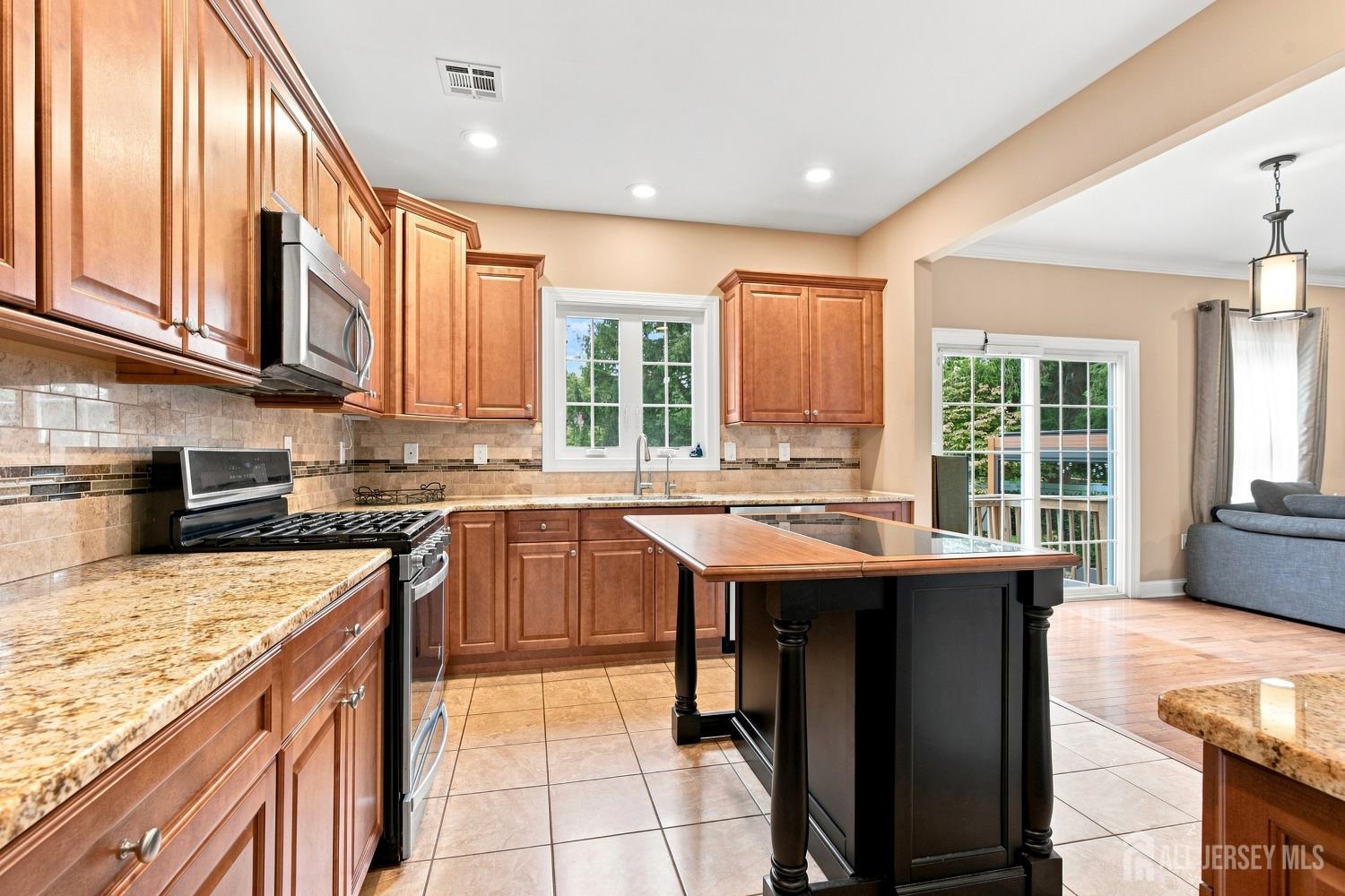 18 Kendall Road East Brunswick NJ 08816