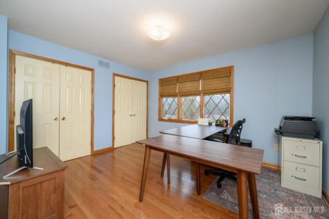 3 Tara Court Hardwick NJ 07825