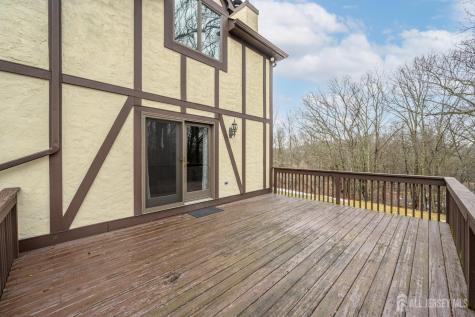 3 Tara Court Hardwick NJ 07825