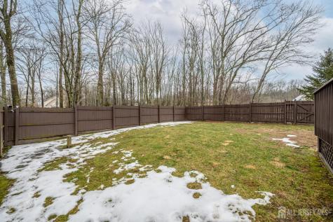 3 Tara Court Hardwick NJ 07825