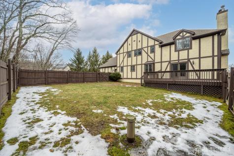 3 Tara Court Hardwick NJ 07825