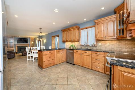 3 Tara Court Hardwick NJ 07825