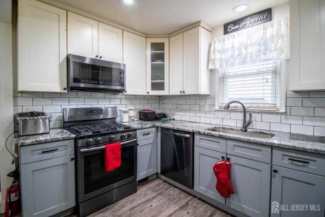 11 Tyndale Avenue Monroe NJ 08831