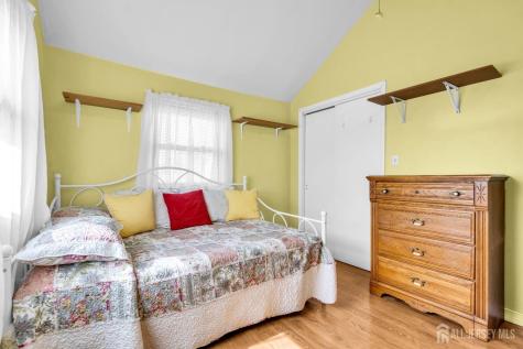 21 Luke Street Sayreville NJ 08879