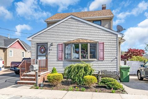 21 Luke Street Sayreville NJ 08879