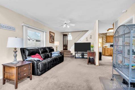 21 Luke Street Sayreville NJ 08879