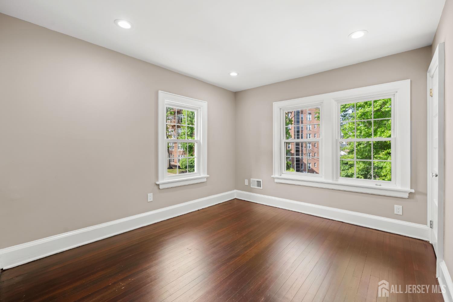 17 N Adelaide Avenue N Highland Park NJ 08904
