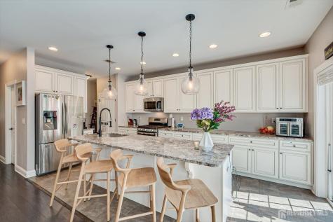 168 Savoth Lane Colonia NJ 07067