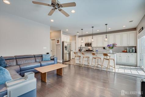 168 Savoth Lane Colonia NJ 07067