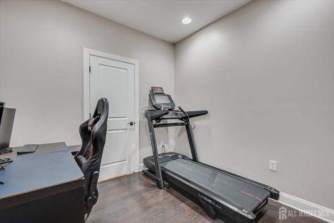168 Savoth Lane Colonia NJ 07067