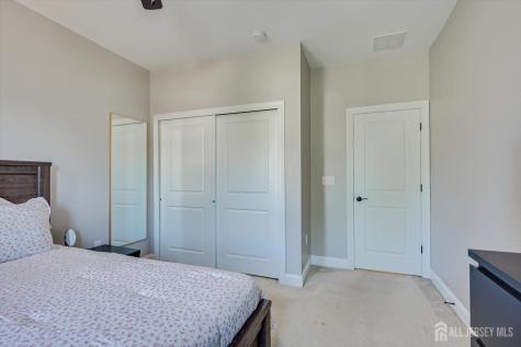 168 Savoth Lane Colonia NJ 07067