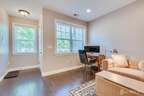 168 Savoth Lane Colonia NJ 07067