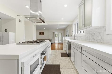 15 Southfield Road Edison NJ 08820