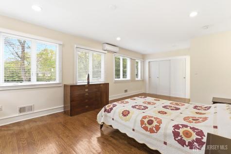 15 Southfield Road Edison NJ 08820