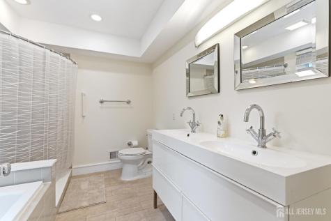 15 Southfield Road Edison NJ 08820
