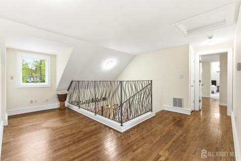 15 Southfield Road Edison NJ 08820