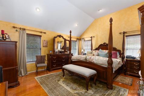 34 Kara Court Old Bridge NJ 07747