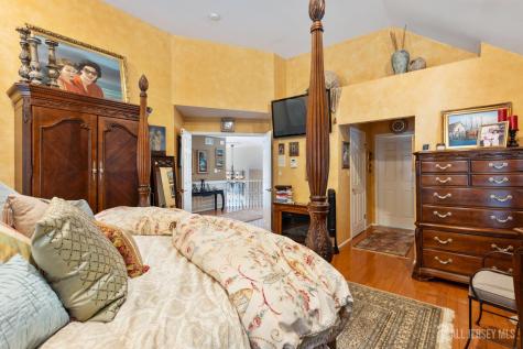 34 Kara Court Old Bridge NJ 07747