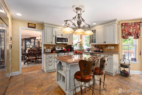 34 Kara Court Old Bridge NJ 07747