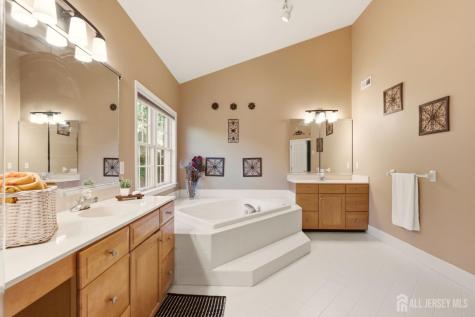 3 Longbow Terrace Flemington NJ 08822